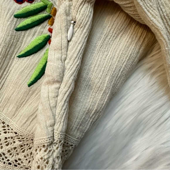 •nwt• Chasing Unicorns Amelia Embroidered Mini Dress - Picture 11 of 16